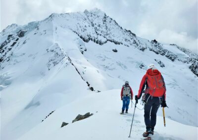 vers blanc de moming epaule 4000m du zinalrothorn